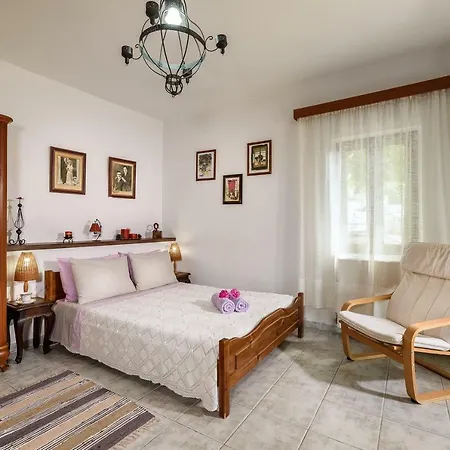 Apartment Traditional Cretan House In Village Near Falassarna *